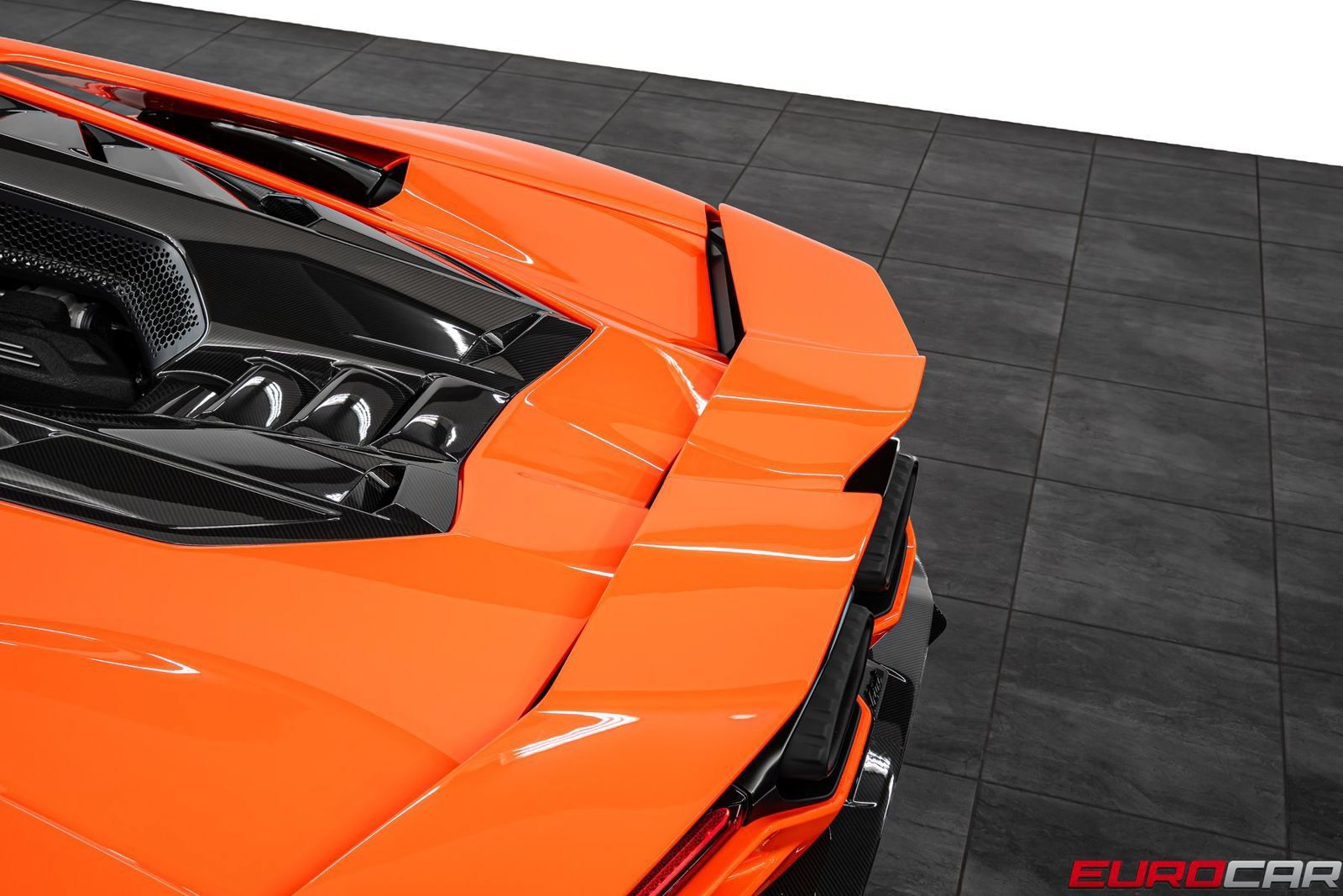 Used 2024 Lamborghini Revuelto AWD/4WD image 27