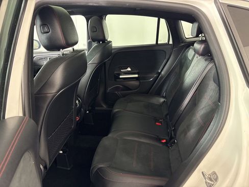 Used 2023 Mercedes-Benz GLA 250 4MATIC image 21