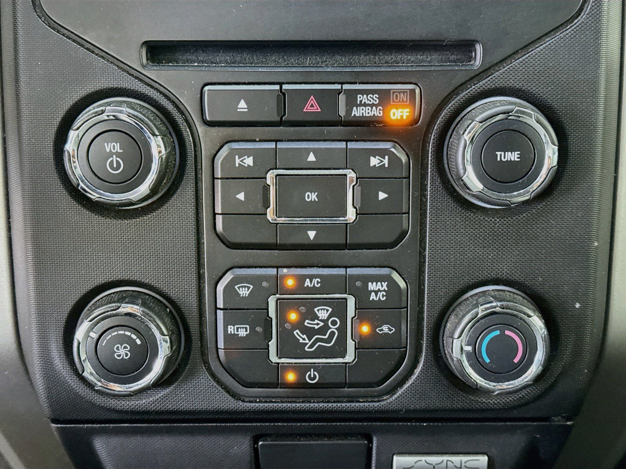 Used 2014 Ford F150 XLT w/ Equipment Group 302A Luxury AWD/4WD image 15