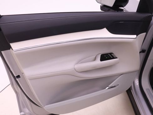 Certified 2025 Volvo EX90 Ultra image 11