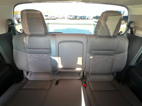 Used 2025 Nissan Frontier SV image 24