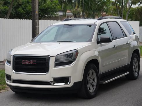 Used 2015 GMC Acadia SLE FWD image 4