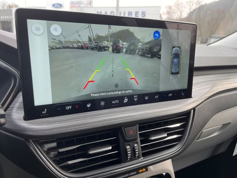 New 2026 Ford Escape Platinum w/ Premium Technology Package image 28