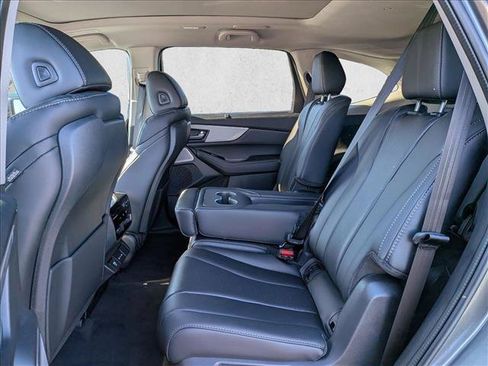 Certified 2026 Acura MDX w/ Technology Package FWD image 13
