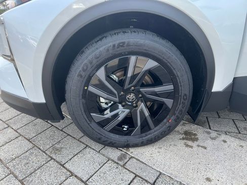 New 2026 Toyota C-HR AWD/4WD image 18