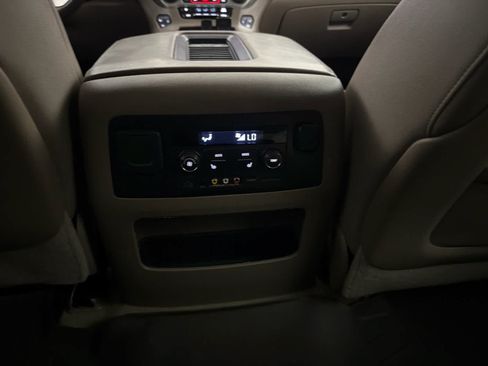 Used 2016 GMC Yukon SLT w/ Open Road Package RWD image 22