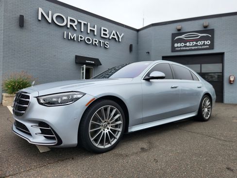 Used 2022 Mercedes-Benz S 500 4MATIC w/ AMG Line Package image 1