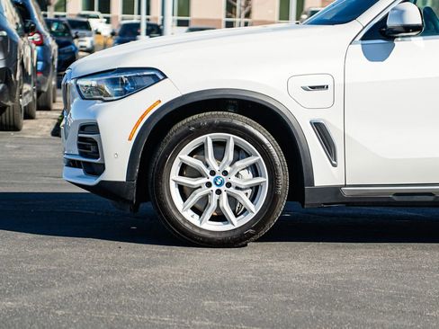 Used 2023 BMW X5 xDrive45e w/ Executive Package image 8
