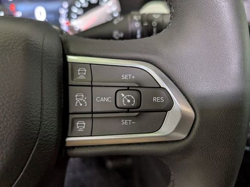 Used 2023 Jeep Compass Limited w/ Sun and Sound Group AWD/4WD image 19