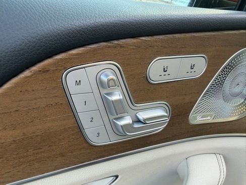 Used 2021 Mercedes-Benz GLE 350 4MATIC w/ Premium Package image 11