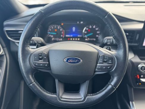 Used 2020 Ford Explorer XLT w/ Equipment Group 202A image 15
