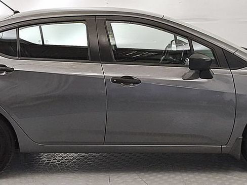 Used 2025 Nissan Versa S w/ Trunk Package FWD image 2