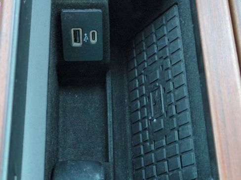 Used 2024 Lincoln Navigator L Premiere image 23