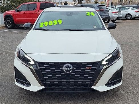 Used 2024 Nissan Altima 2.0 SR image 9