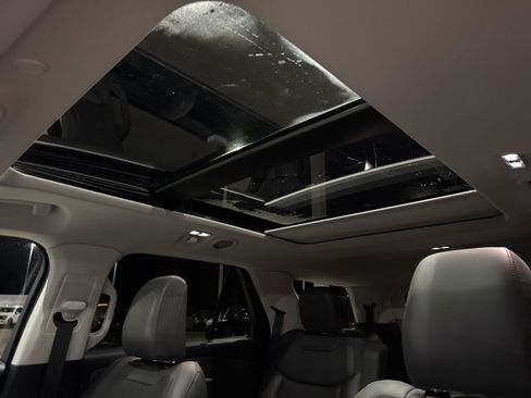 Certified 2025 Ford Explorer Active w/ Active Comfort Package image 24