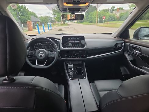 Used 2023 Nissan Rogue SL w/ SL Premium Package FWD image 35