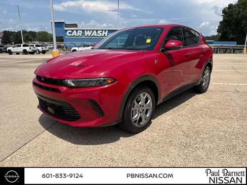 Used 2024 Dodge Hornet R/T AWD/4WD image 2