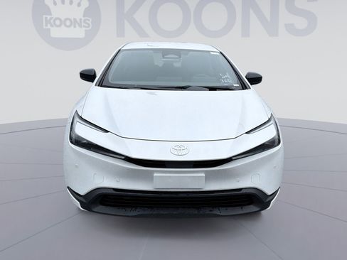 New 2026 Toyota Prius LE image 11