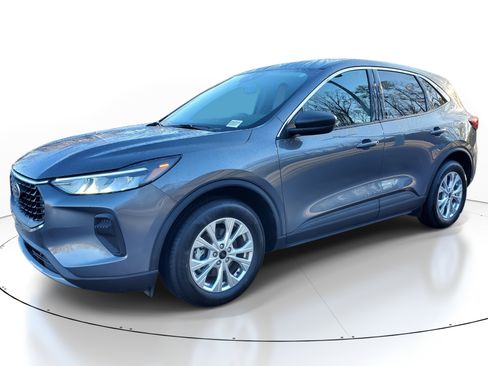 Used 2024 Ford Escape Active image 3