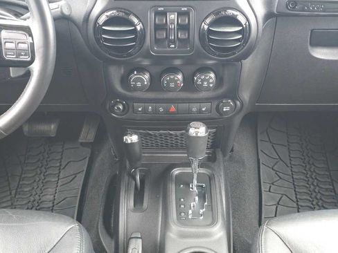 Used 2014 Jeep Wrangler Unlimited Sahara w/ Dual Top Group image 14