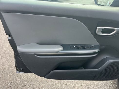 Used 2025 Kia K4 LXS image 18