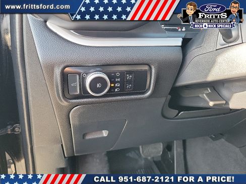Certified 2023 Ford Explorer XLT w/ Equipment Group 202A RWD image 11