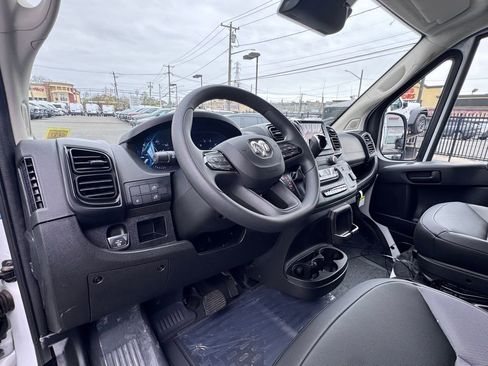 Used 2025 RAM ProMaster 3500 w/ Convenience Group FWD image 16