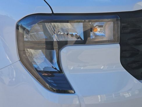 New 2025 Ford Maverick XLT image 33