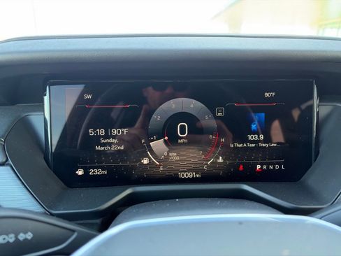 Used 2025 GMC Acadia Elevation image 19