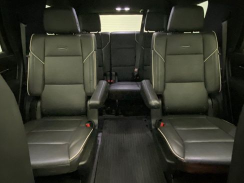 Used 2023 Cadillac Escalade Premium Luxury w/ LPO, Floor Liner Package AWD/4WD image 43