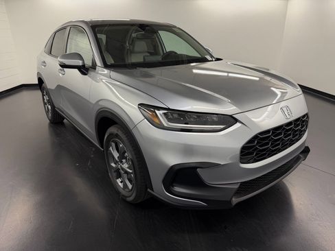 Certified 2026 Honda HR-V LX image 7