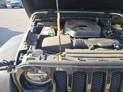 Used 2020 Jeep Wrangler Sport AWD/4WD image 18