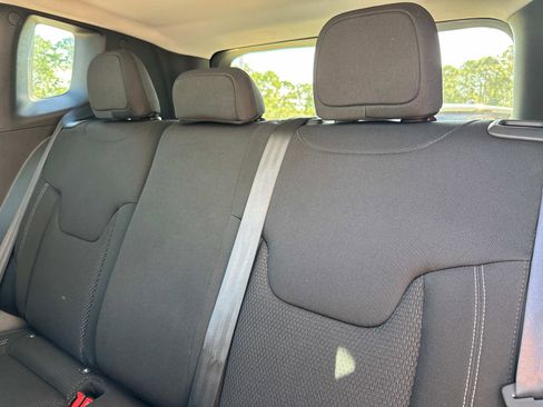 Certified 2023 Jeep Renegade Altitude w/ Sun/Sound Group image 13