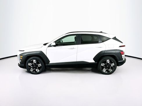 Used 2025 Hyundai Kona SEL FWD image 4