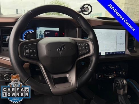 Used 2023 Ford Bronco Outer Banks image 13