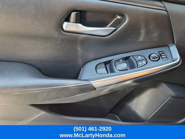 Used 2025 Nissan Sentra SR FWD image 32