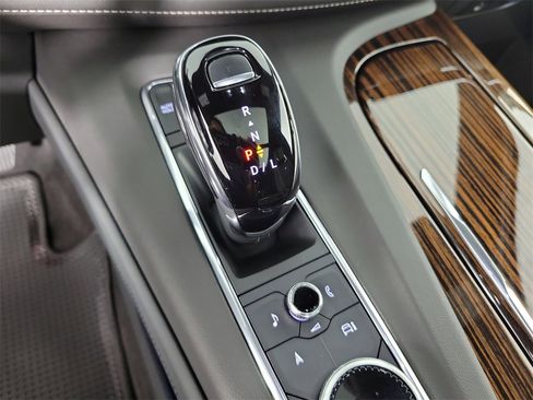 Certified 2023 Cadillac Escalade ESV Premium Luxury image 27