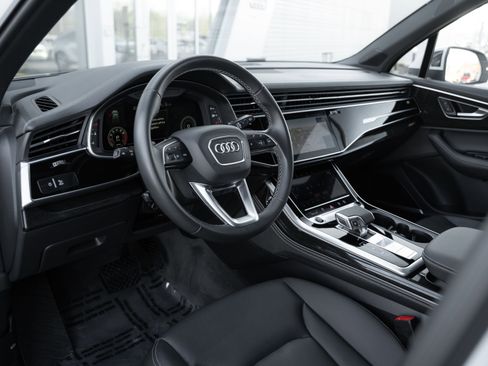 Certified 2025 Audi Q7 3.0T Premium Plus w/ Premium Plus Package image 10
