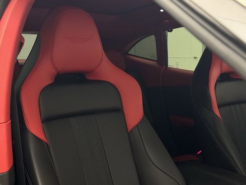 Used 2025 Aston Martin DBX 707 image 64