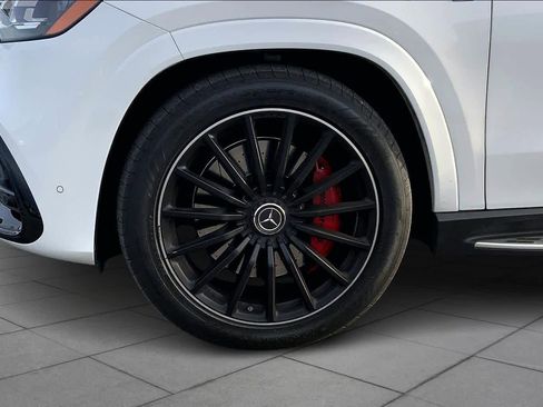 Used 2025 Mercedes-Benz GLS 63 AMG AMG GLS 63 image 11