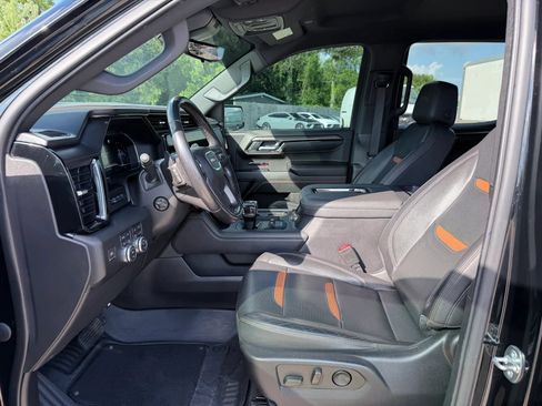 Used 2022 GMC Sierra 1500 AT4 w/ Technology Package AWD/4WD image 27