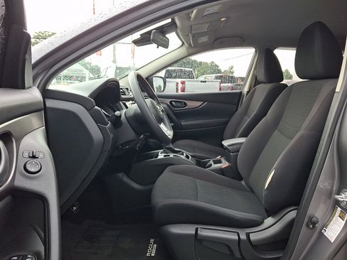 Used 2020 Nissan Rogue Sport S AWD/4WD image 14