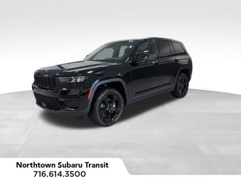 Used 2024 Jeep Grand Cherokee Altitude AWD/4WD image 1