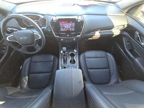 Used 2023 Chevrolet Traverse RS w/ LPO, Floor Liner Package AWD/4WD image 44