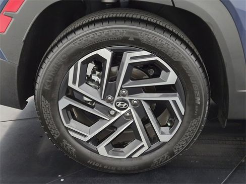 Used 2025 Hyundai Tucson Limited image 10