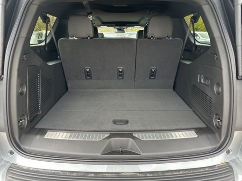 New 2026 Chevrolet Suburban Premier w/ Sun And Tow Package AWD/4WD image 13