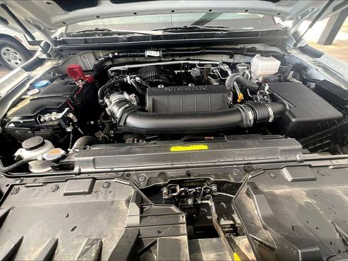 Used 2025 Nissan Frontier S RWD image 16