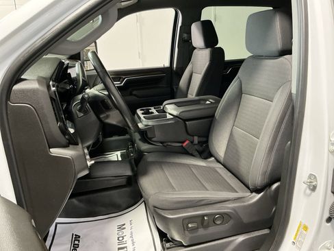 Used 2024 Chevrolet Silverado 3500 LT image 21