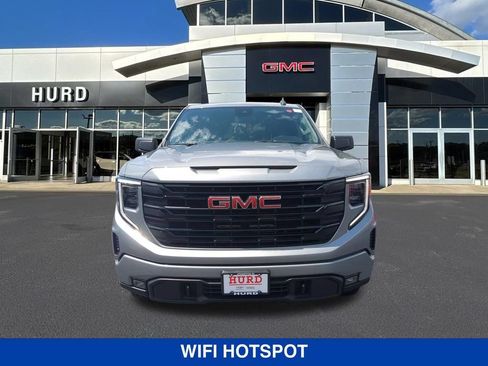 Used 2024 GMC Sierra 1500 Elevation AWD/4WD image 9