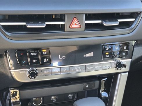 New 2026 Kia Seltos EX FWD image 11